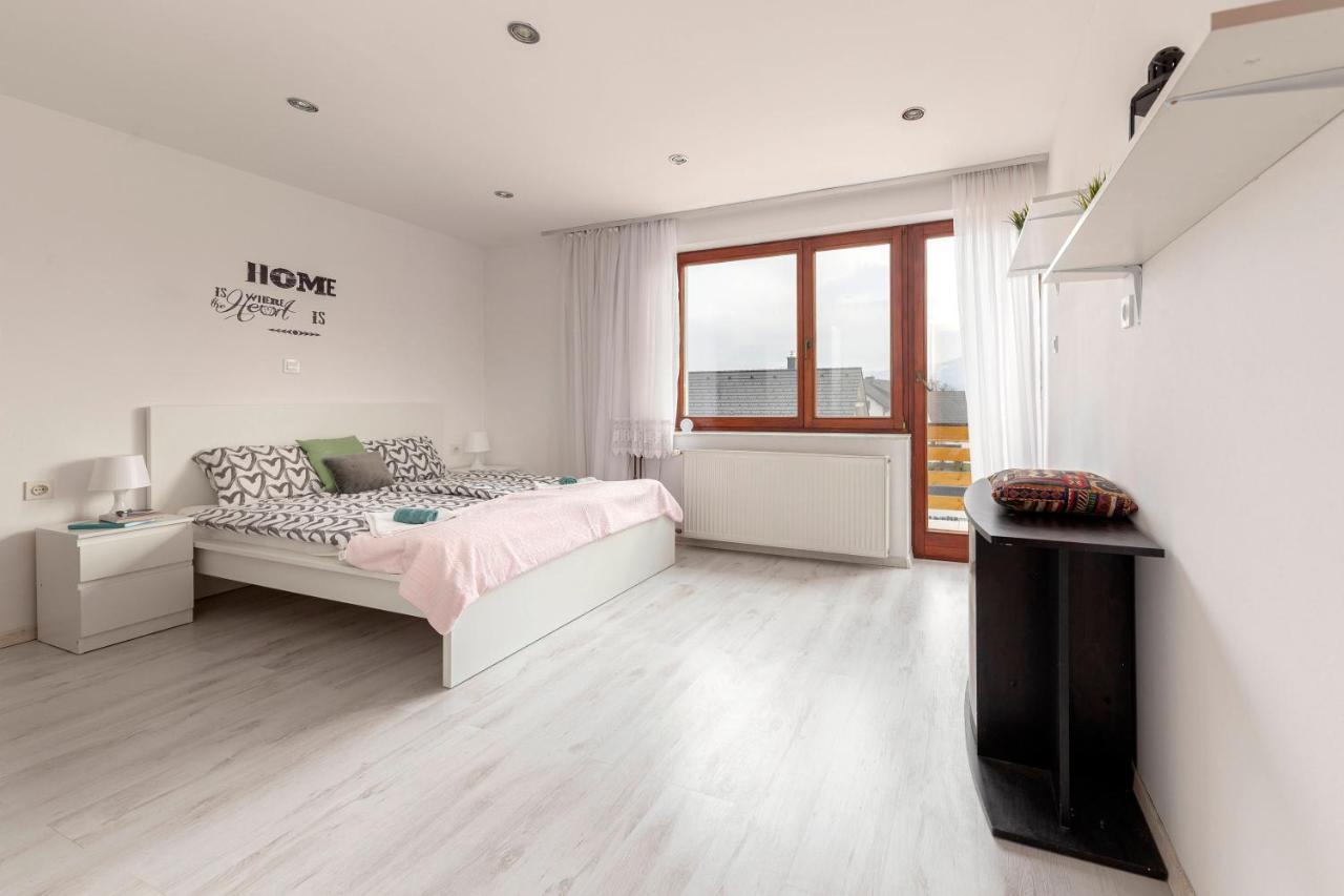 Apartment Mountain Sunrise Škofja Loka Eksteriør bilde