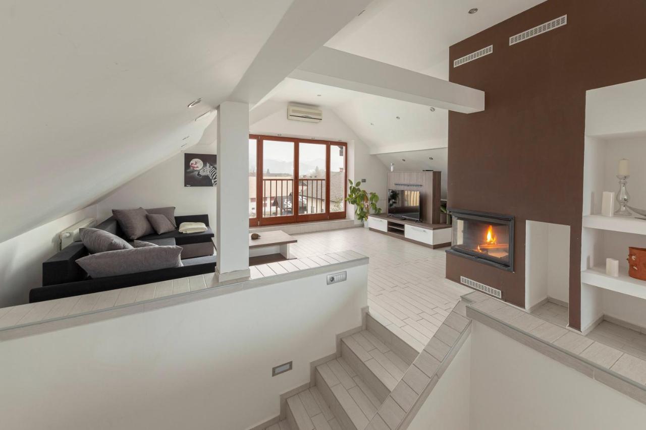 Apartment Mountain Sunrise Škofja Loka Eksteriør bilde